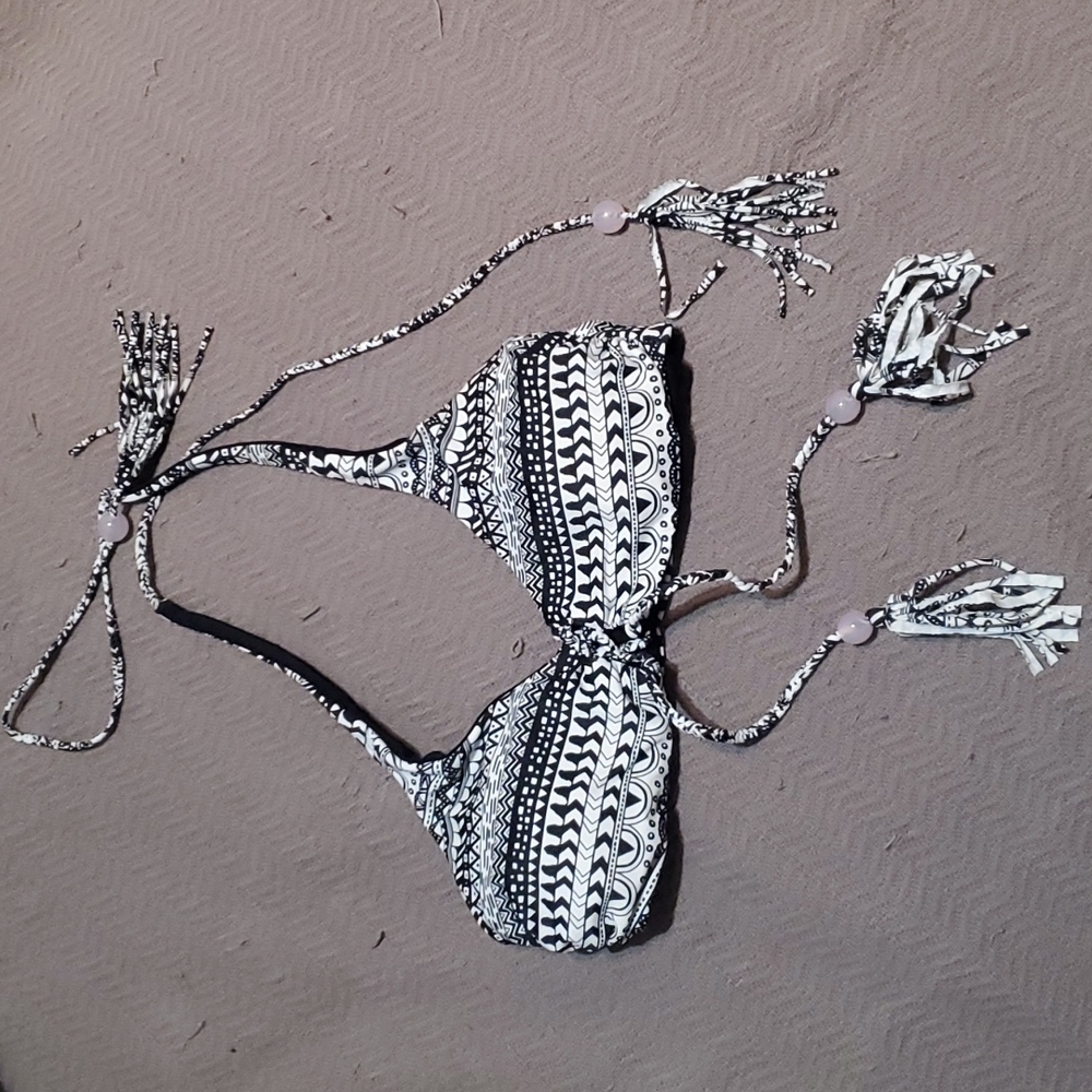 Victorias Secret reversible Bikini top Medium